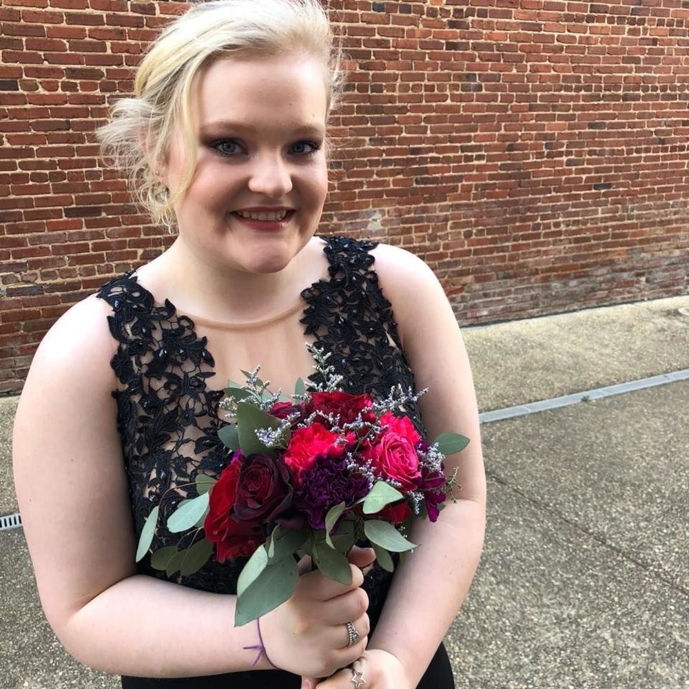 Meet your Posher, Laura